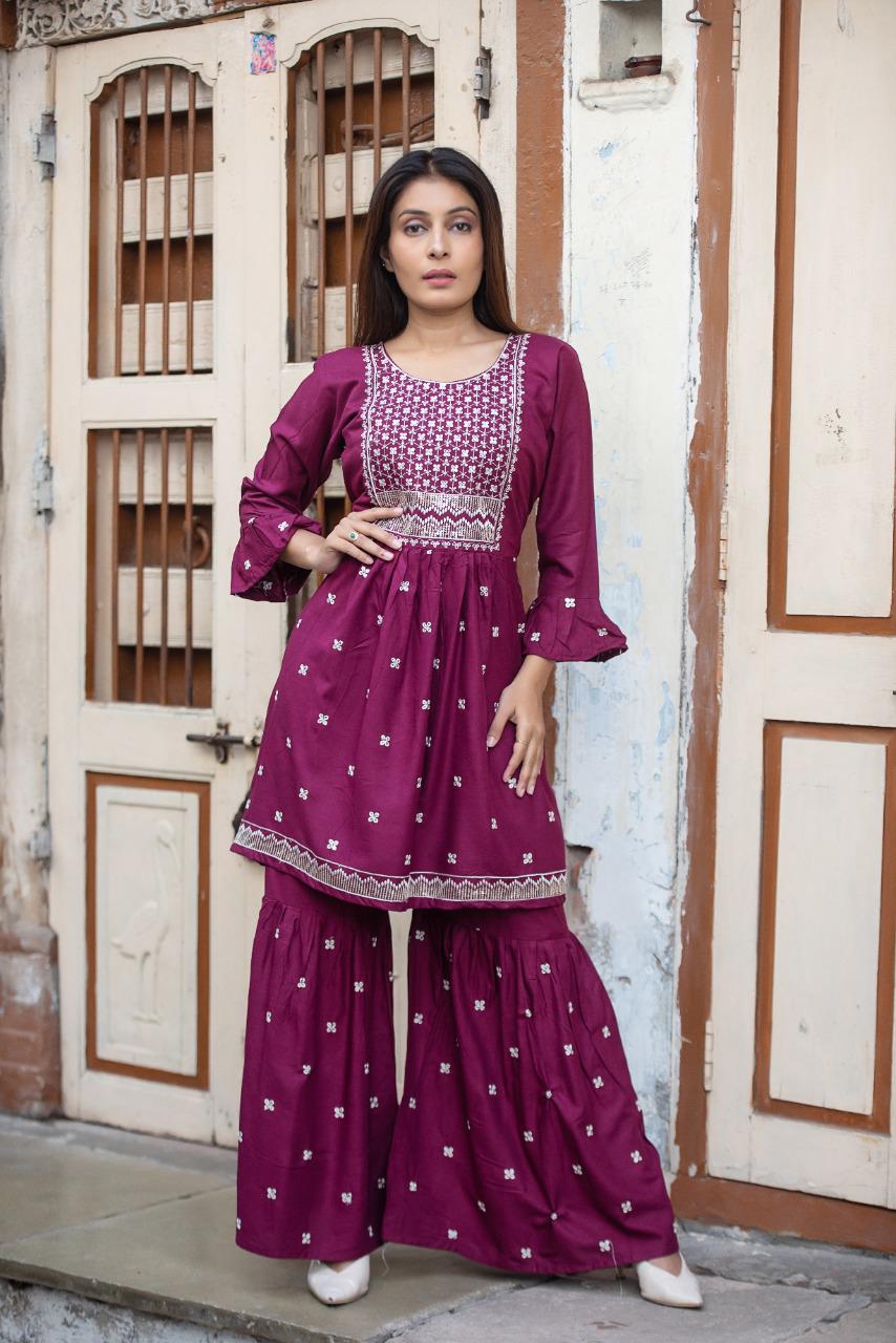 Sunehri 01 Latest Designer Festive Wear Kurti With Sarara Collection